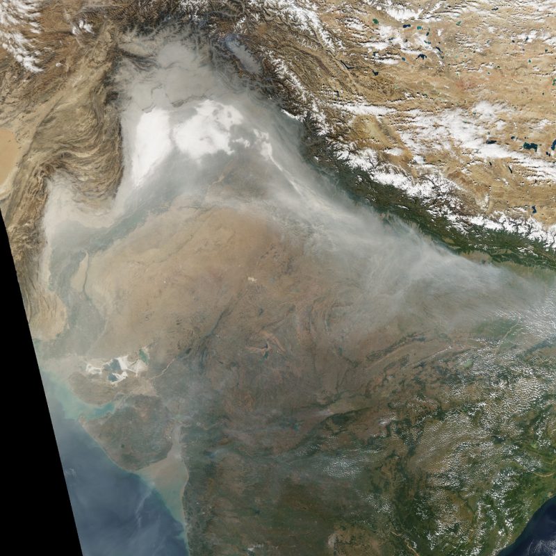 An image of northern India captured on November 8 by the Terra satellite, which circles the earth in a sun-synchronous polar orbit [image by: by NASA]