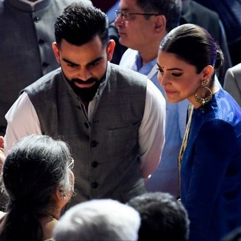 Virat Kohli And wife Anushka Sharma have a word with late Arun Jaitley's wife Sangeeta Jaitley